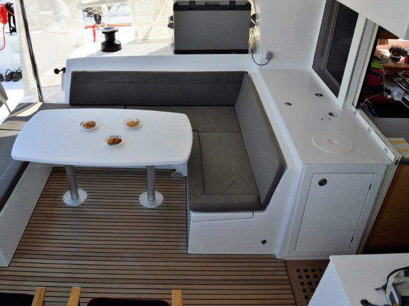 Foto Lagoon 450 Sport 5