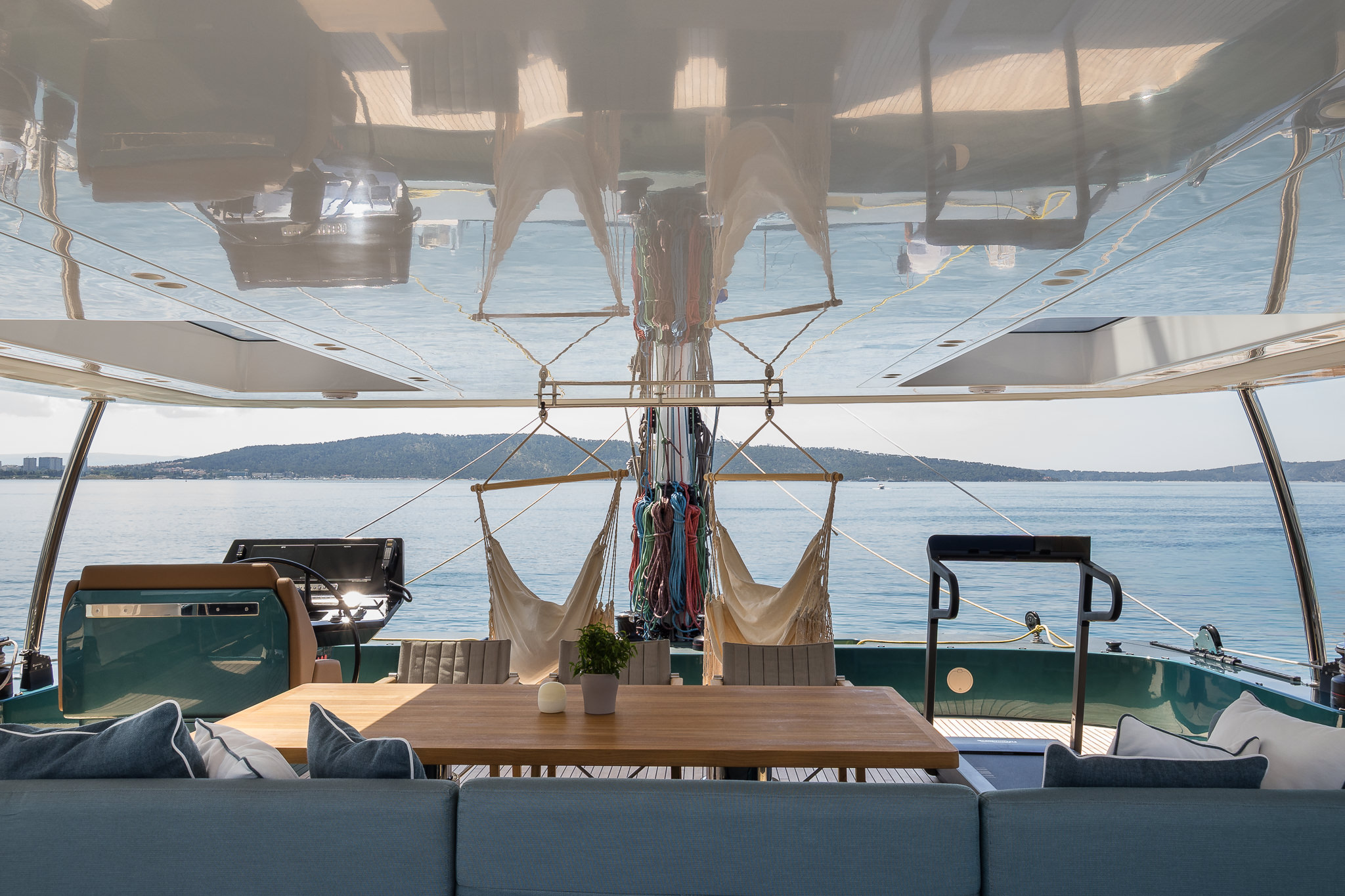 Yacht image 21