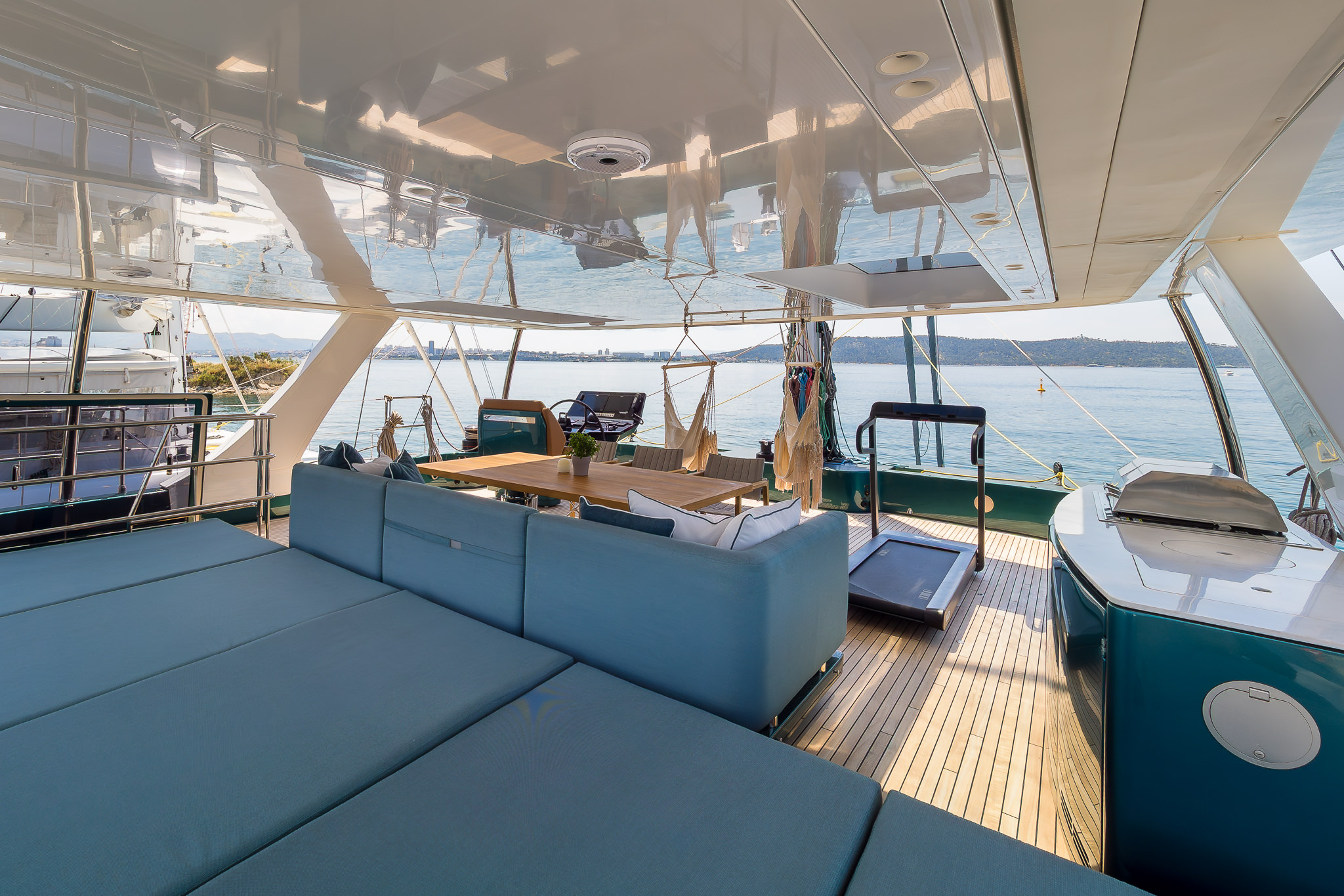Yacht image 72