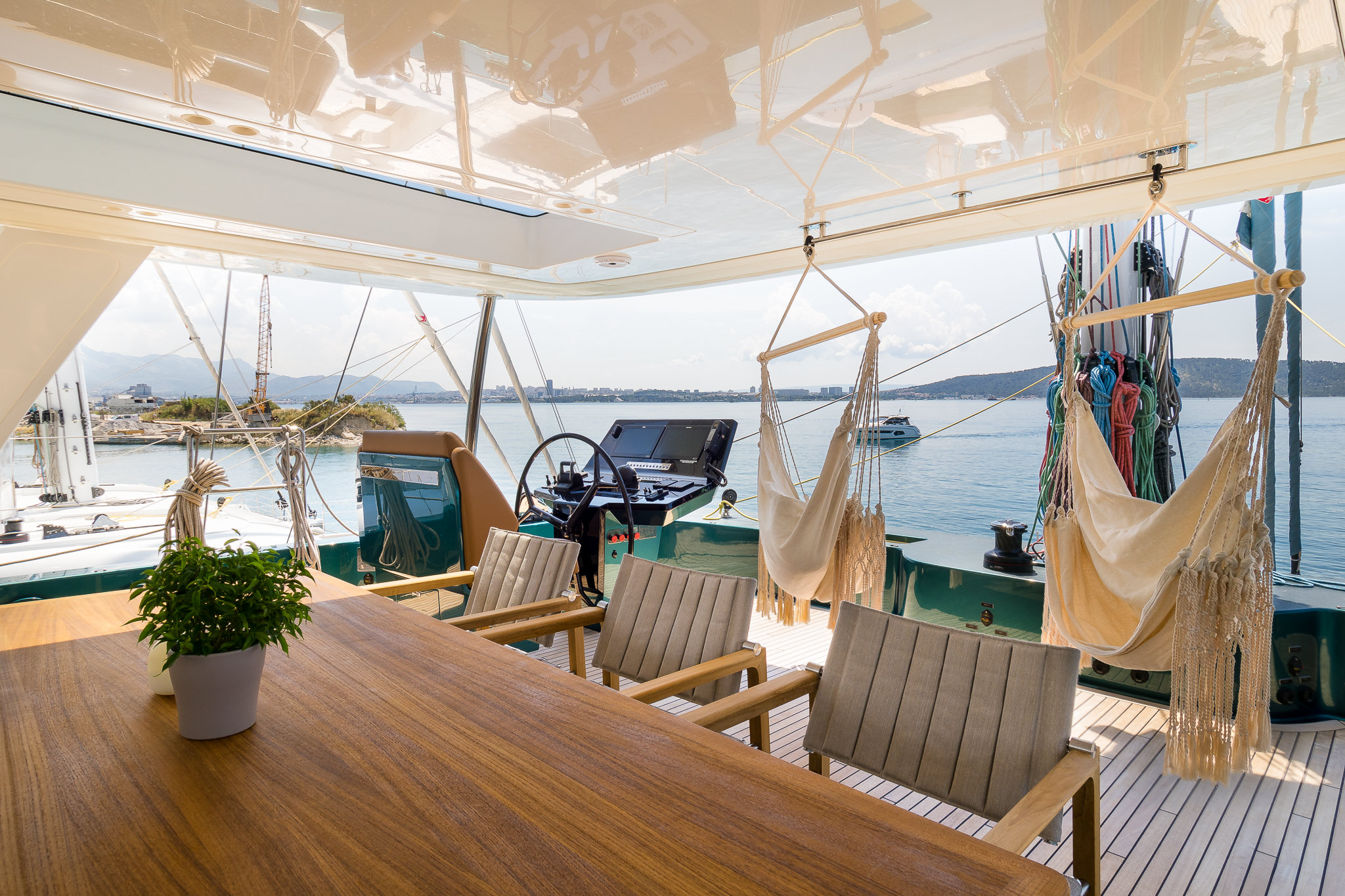 Yacht image 59