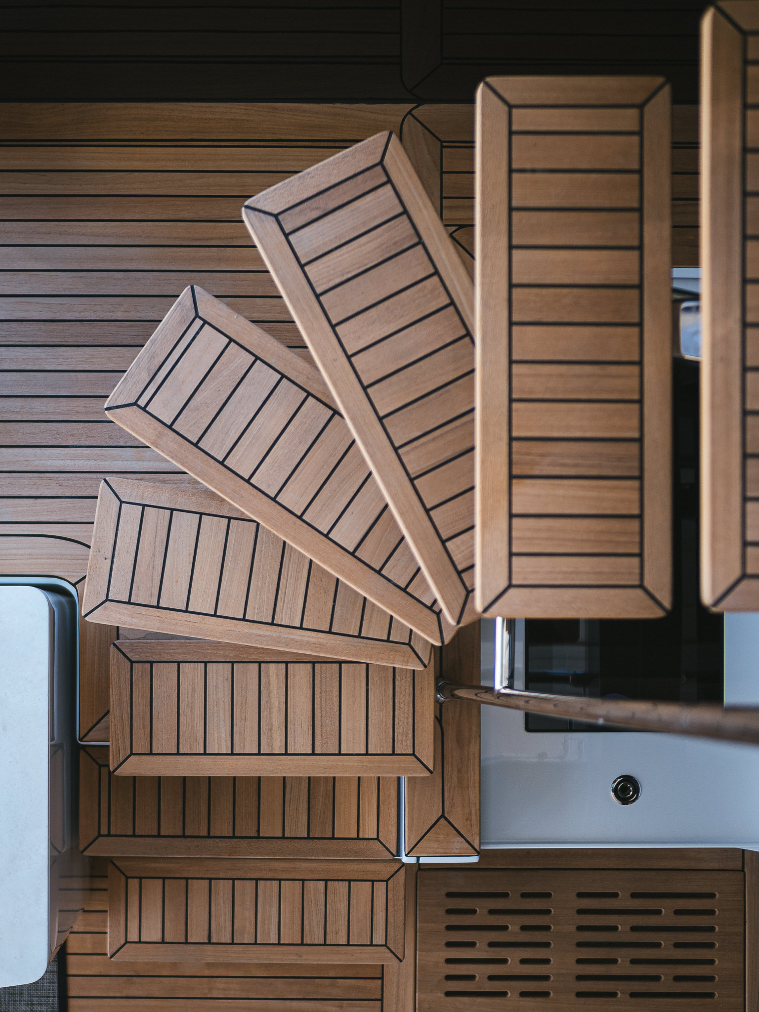 Yacht image 84