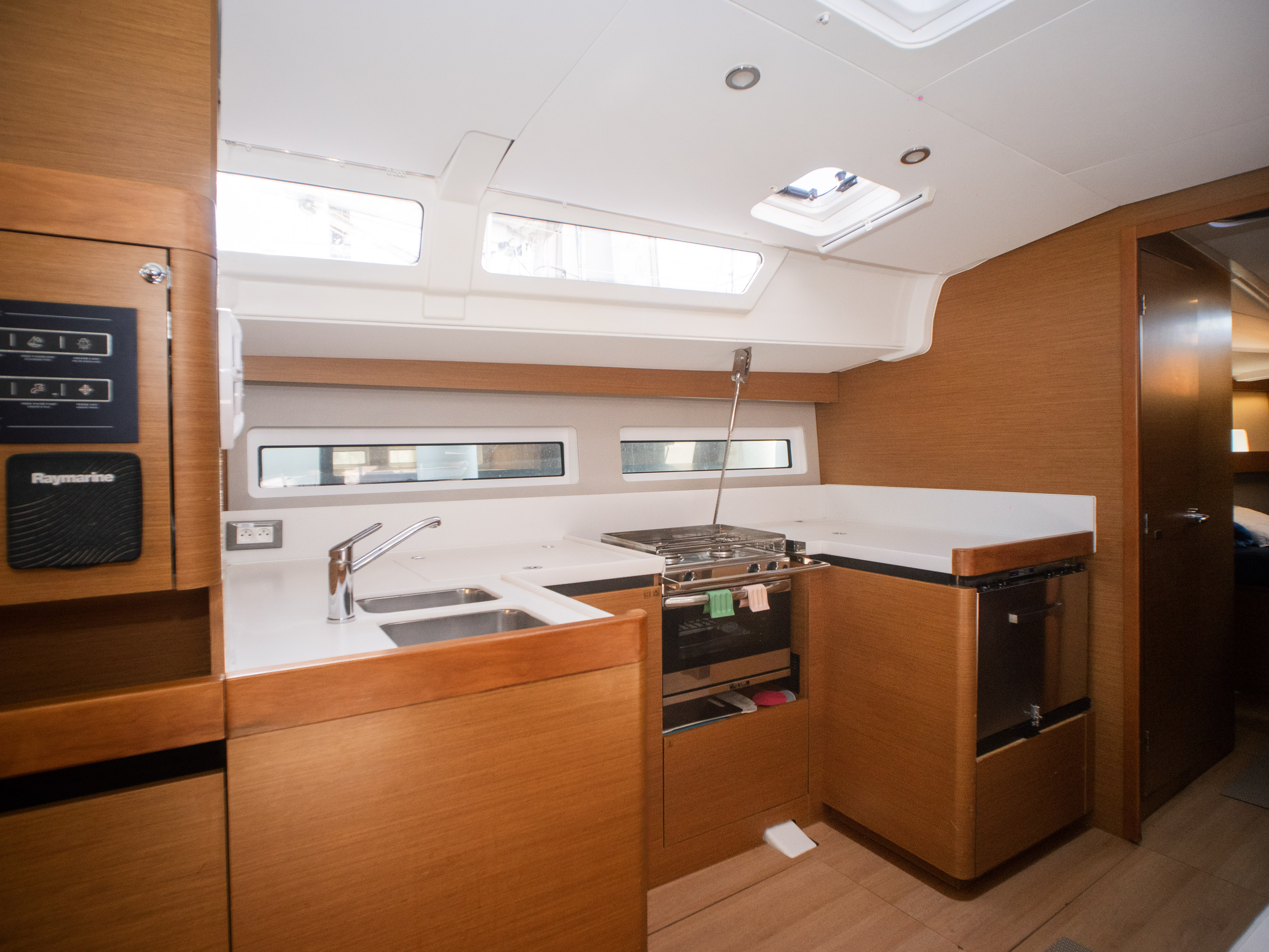 Sun Odyssey 490, Portisco