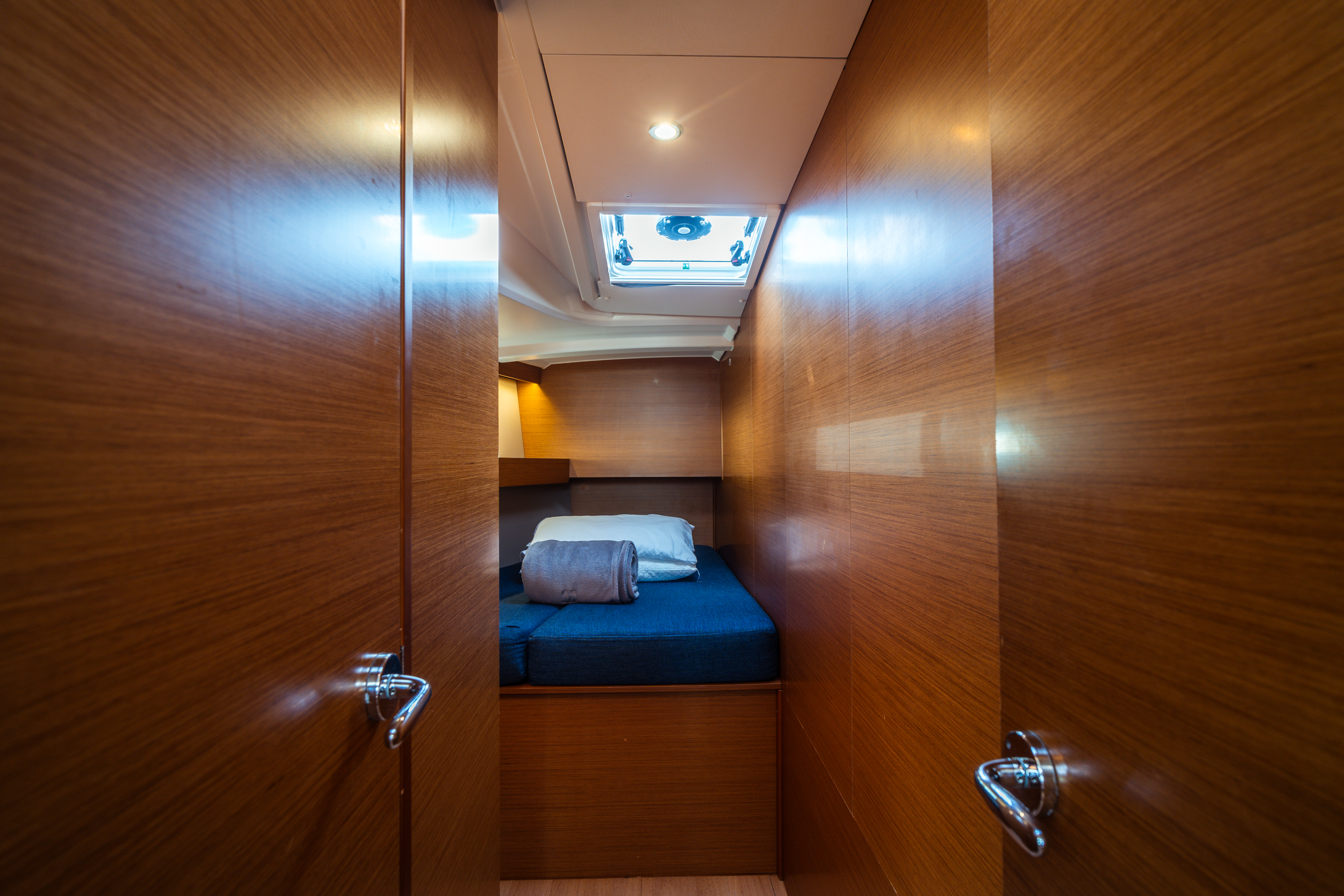 Sun Odyssey 490, Portisco