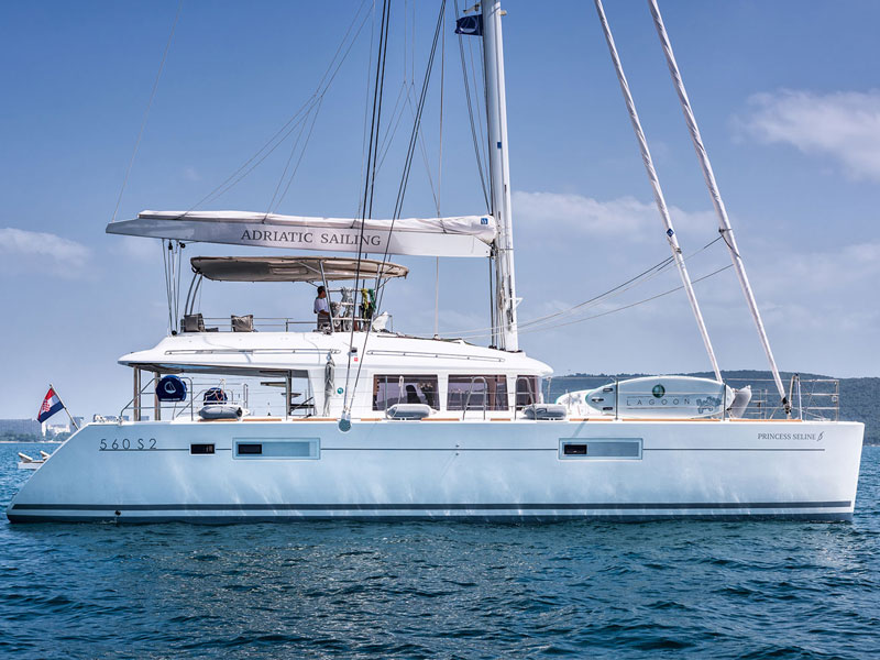 фото Lagoon 560 S2 15