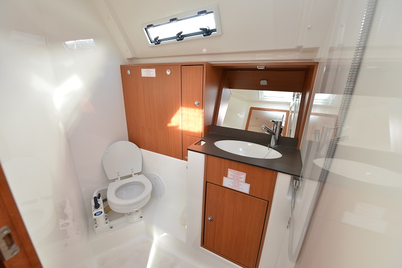 照片 Bavaria Cruiser 40 9