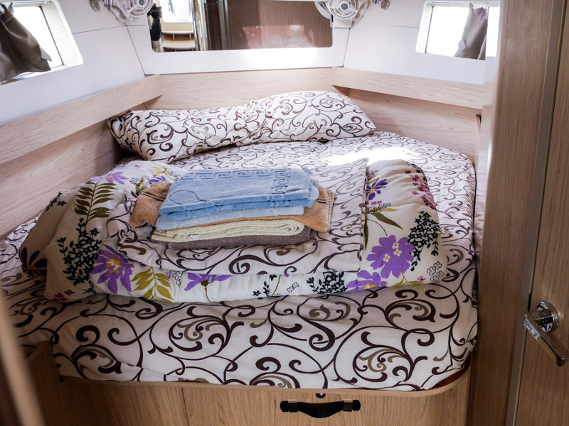 foto Oceanis 41.1 15