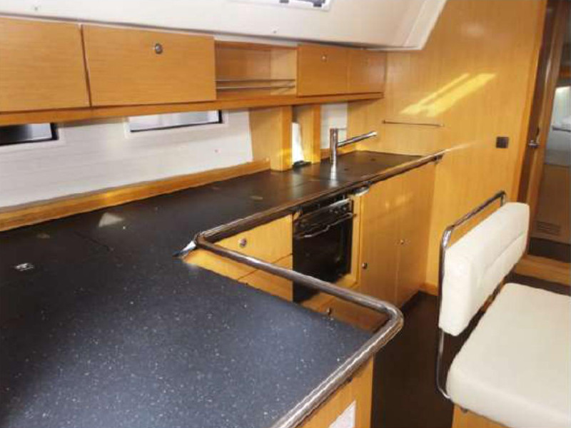 foto Bavaria Cruiser 45 8