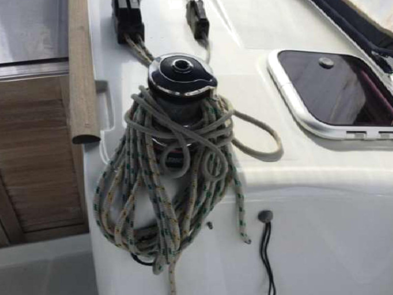 صور Oceanis 40 12