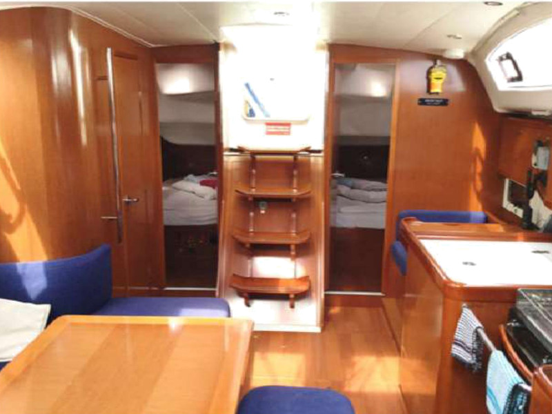 صور Oceanis 40 13