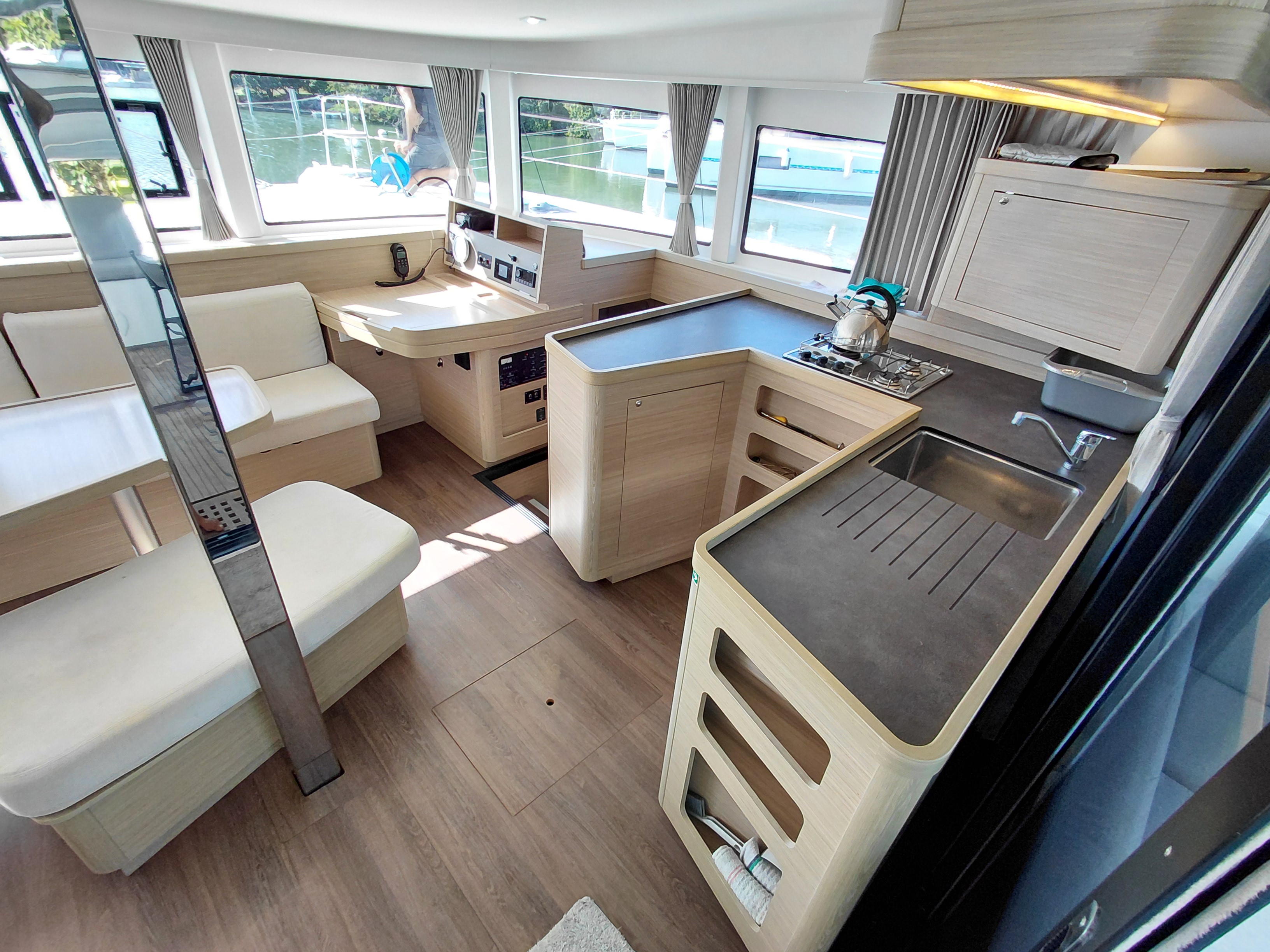 Yacht image 9
