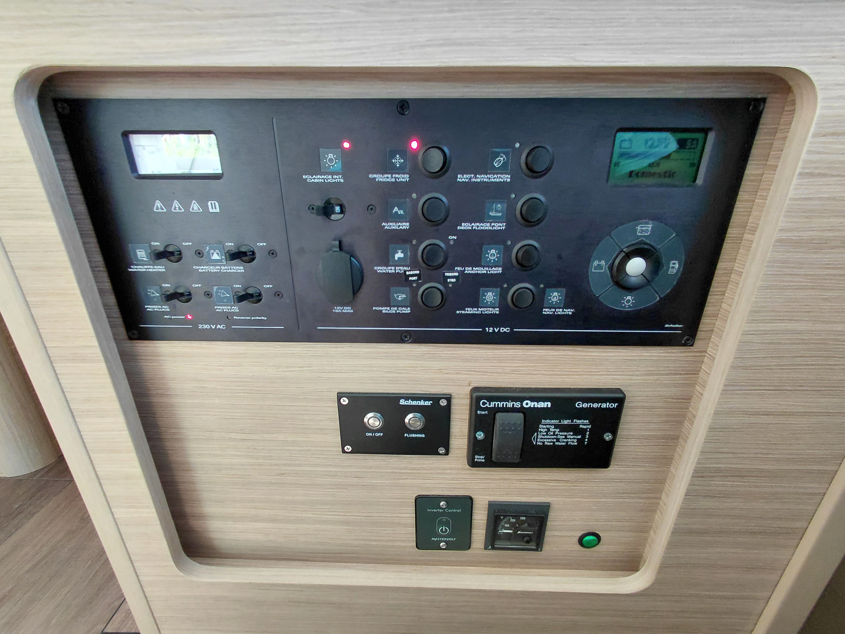 Yacht image 4