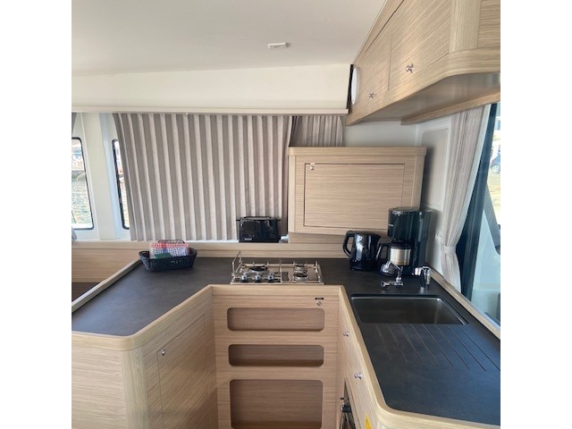 Yacht image 11