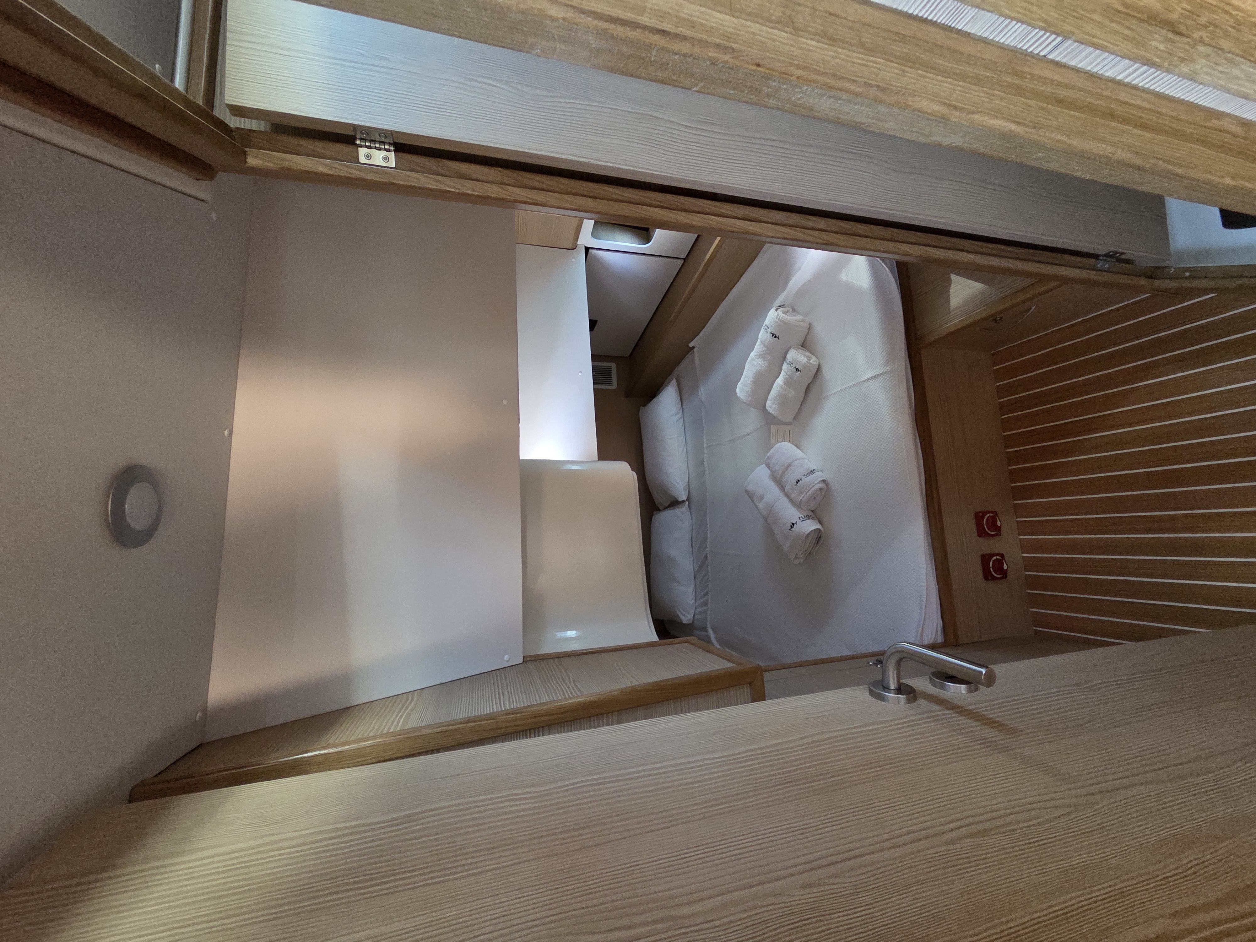 Yacht image 5