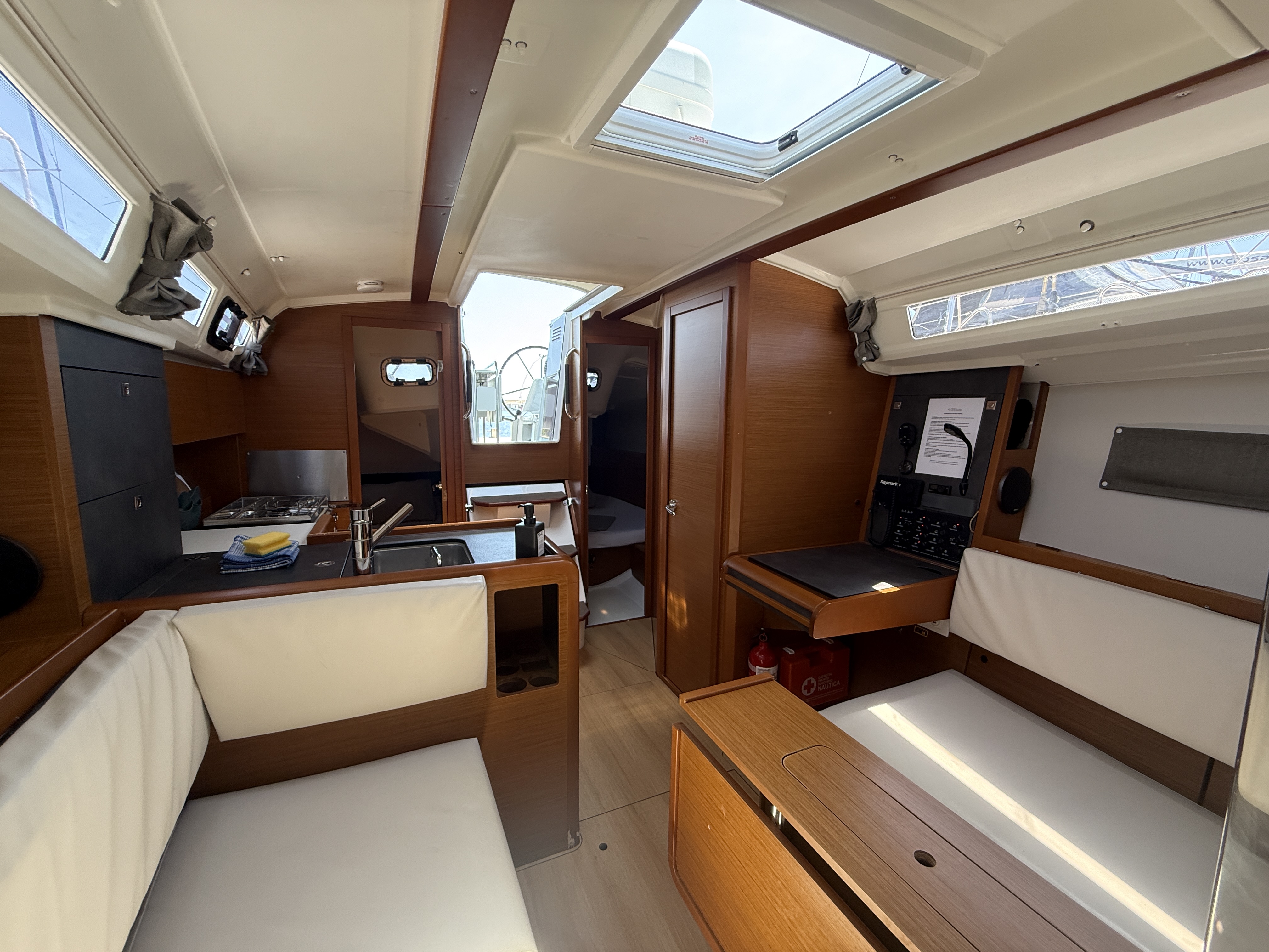 Yacht image 21