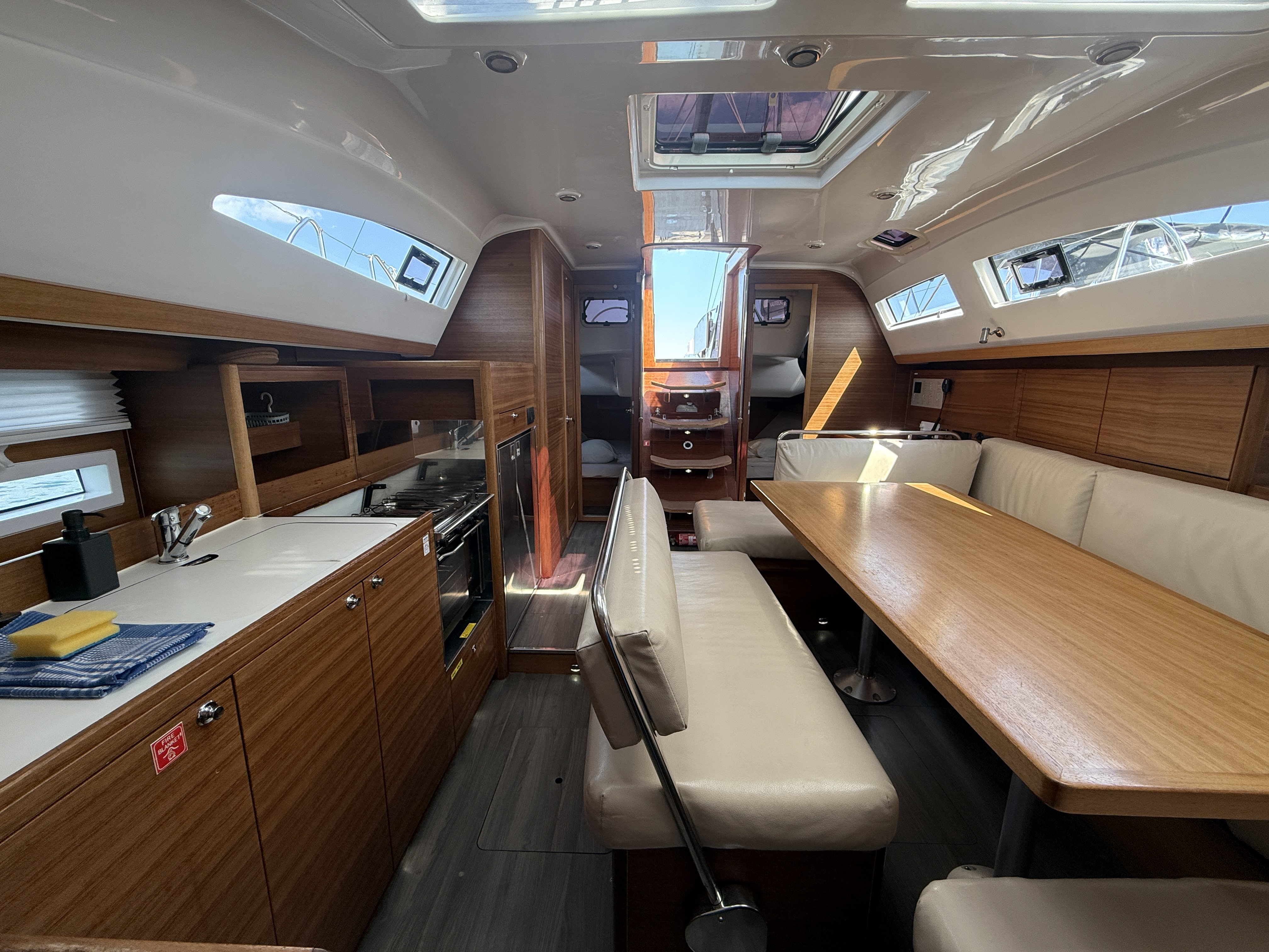 Yacht image 8