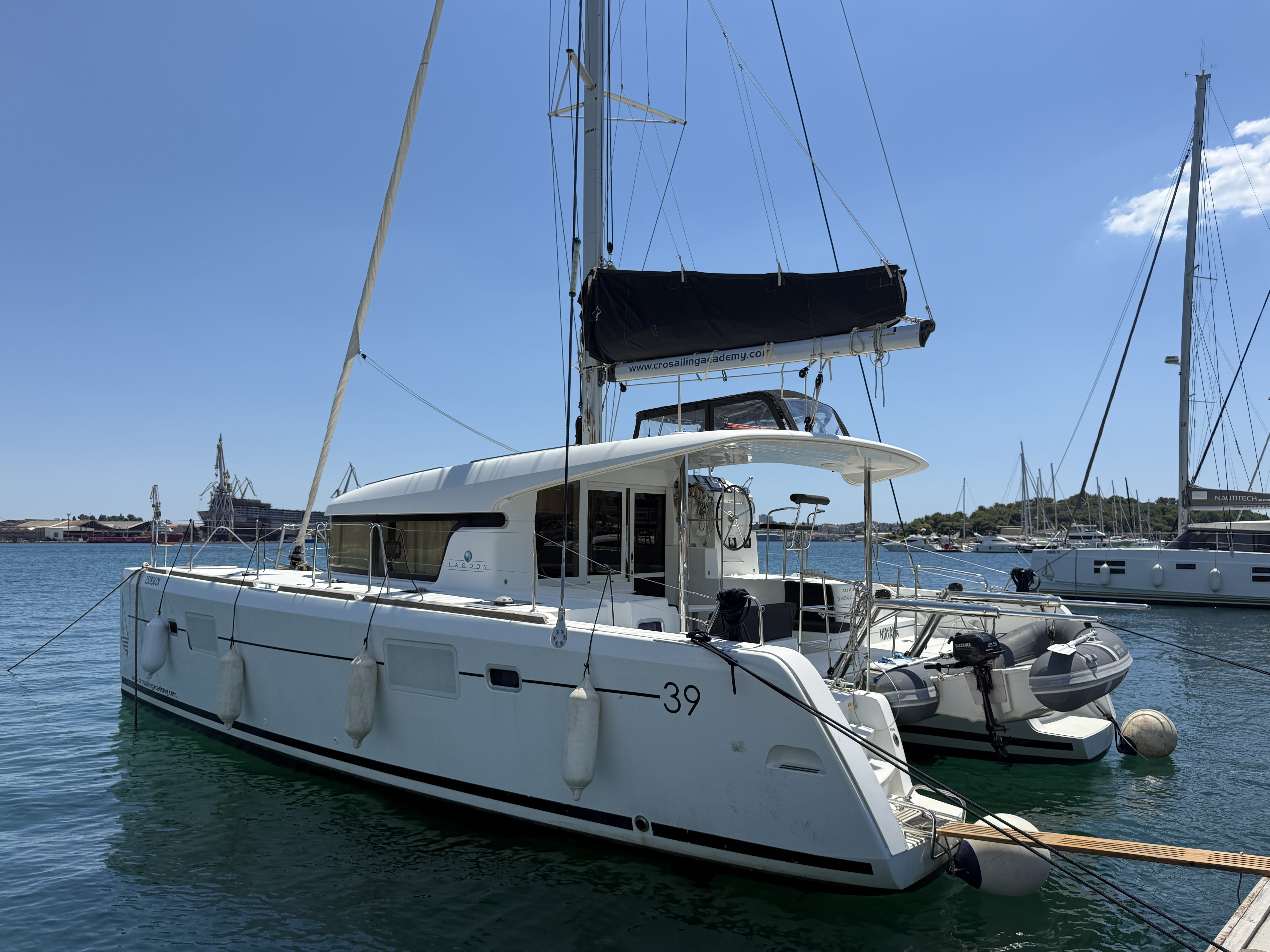 Yacht image 1