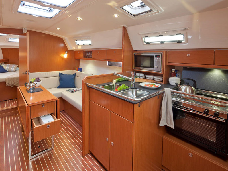 صور Bavaria 36 Cruiser 3