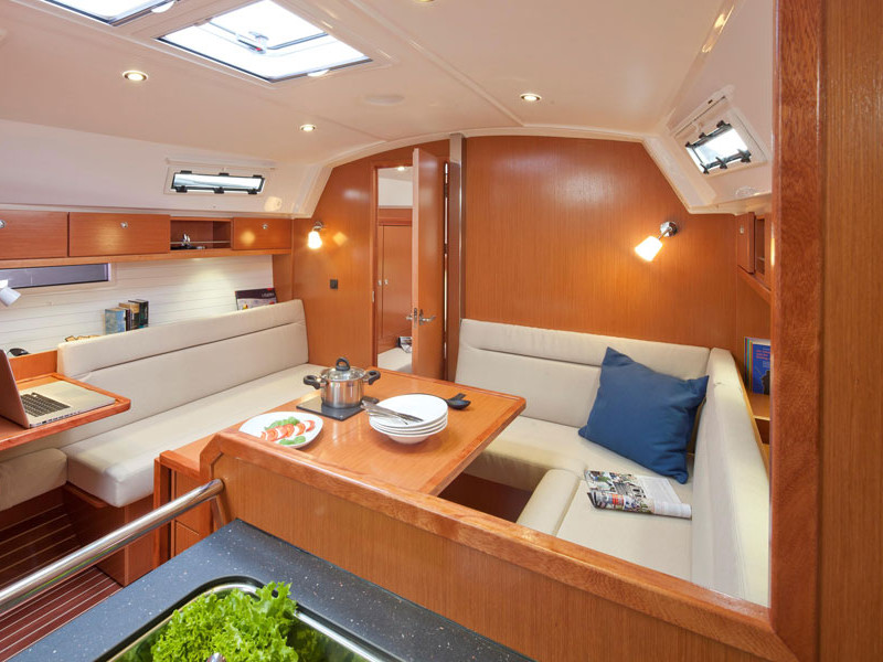 صور Bavaria 36 Cruiser 4