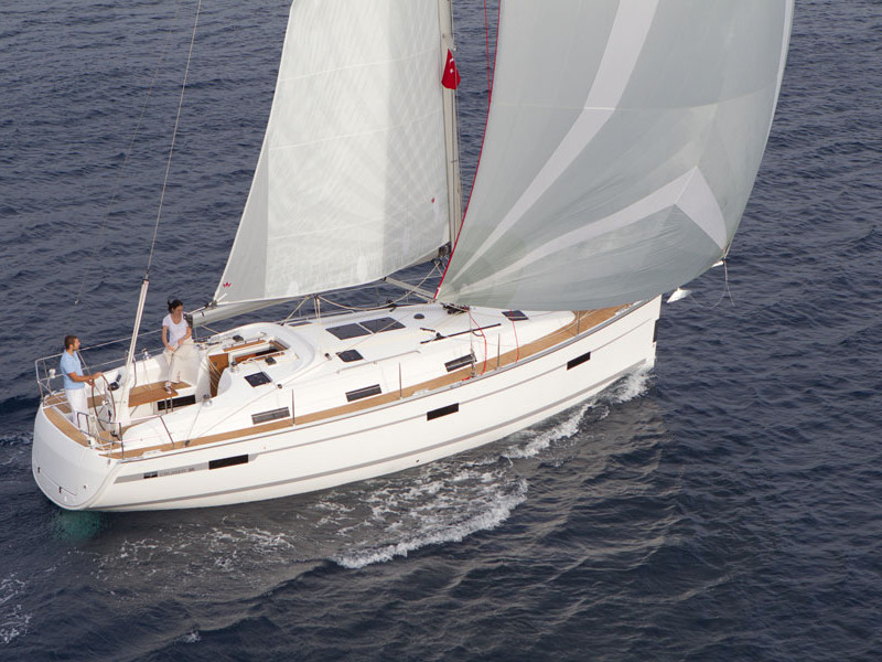 صور Bavaria 36 Cruiser 7