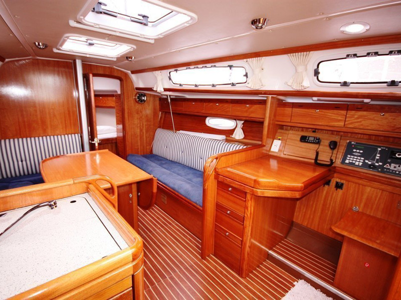 фото Bavaria 34 Cruiser 3
