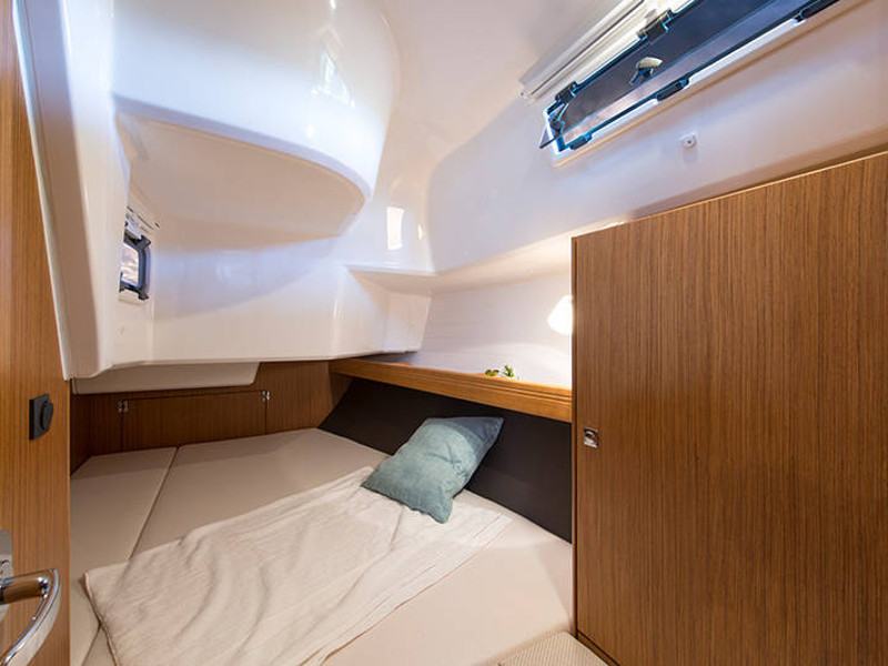 фото Bavaria Cruiser 37 7