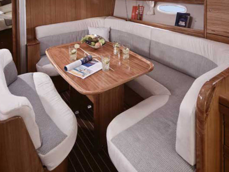 foto Bavaria Cruiser 40 8