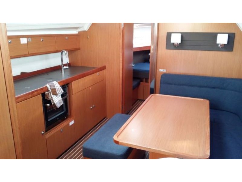 S/Y - Bavaria Cruiser 41 - 3 Cabins - Built 2014