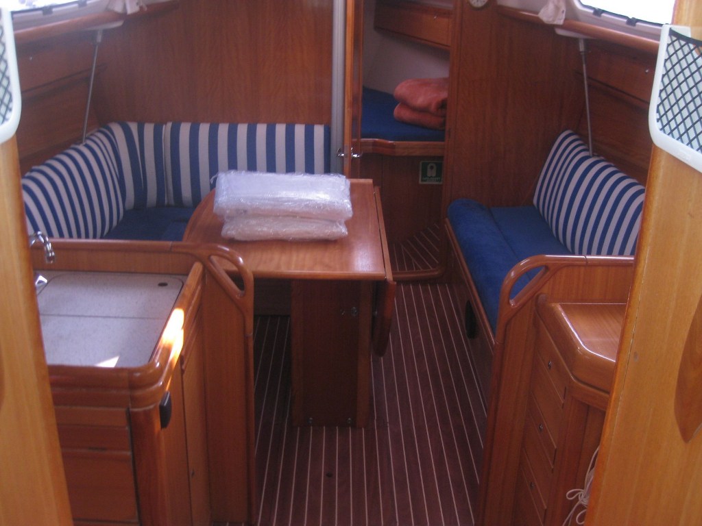 S/Y - Bavaria 34 Cruiser - 2 Cabins - Built 2008