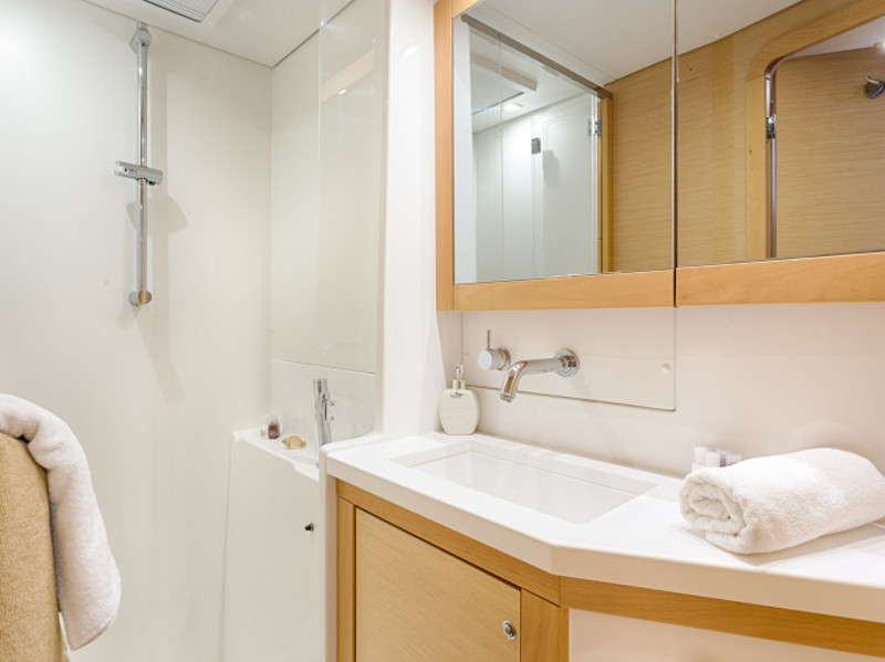 صور Lagoon 450  Flybridge 10