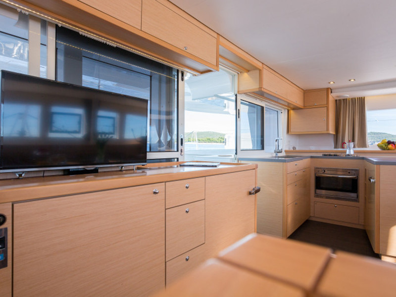 صور Lagoon 450  Flybridge 21