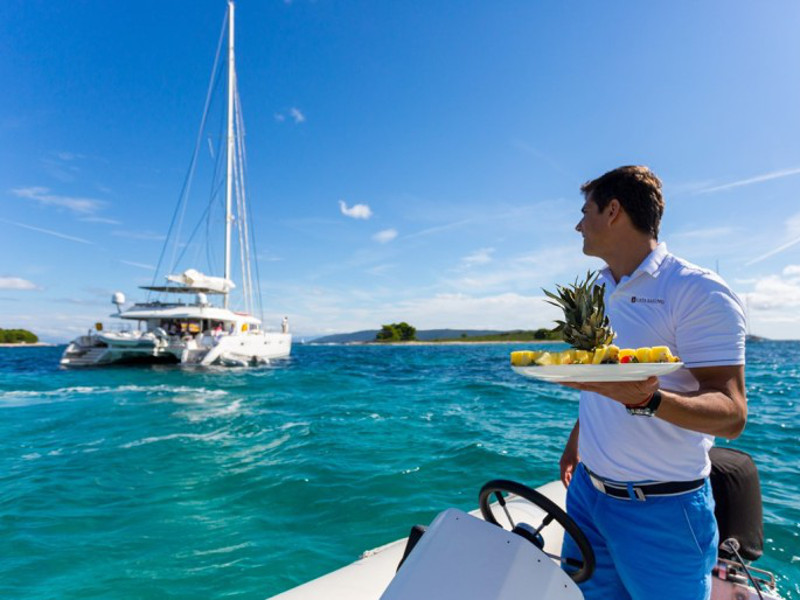 صور Lagoon 620 16