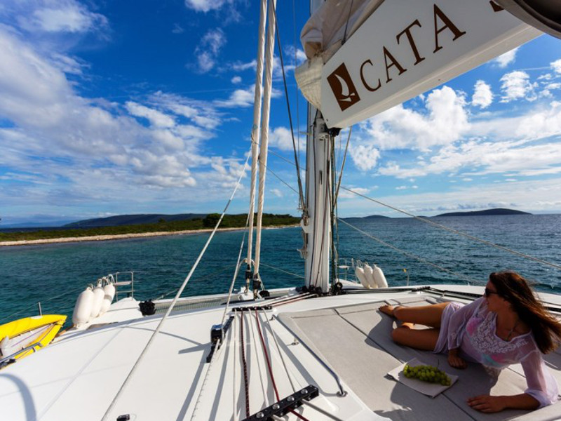 صور Lagoon 620 17