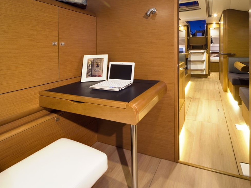 صور Sun Odyssey 409 3