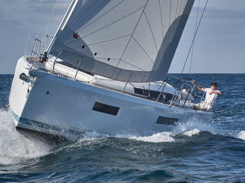 صور Sun Odyssey 440 3