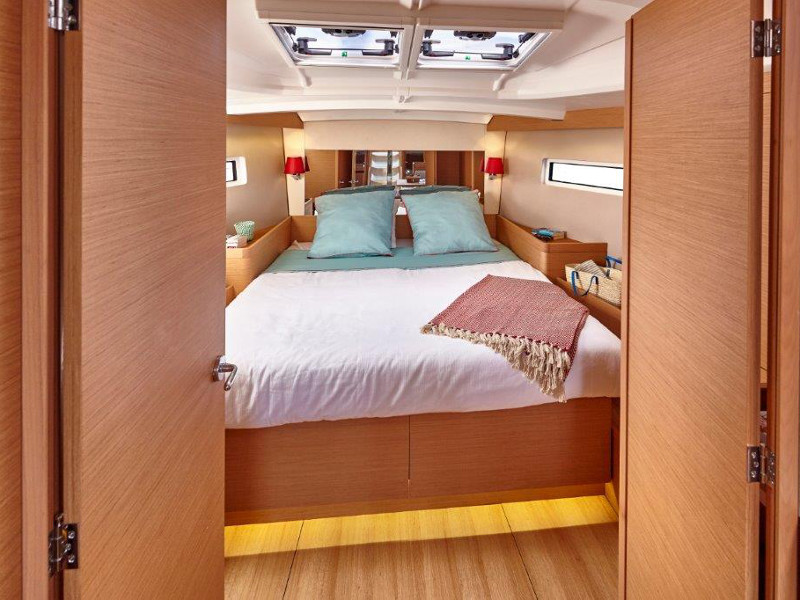 صور Sun Odyssey 440 7