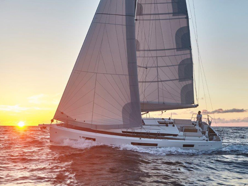 صور Sun Odyssey 440 11