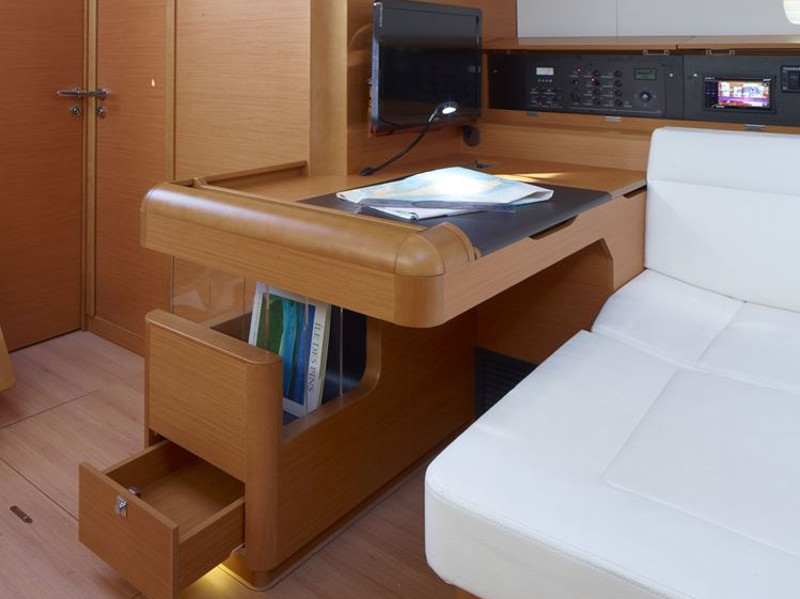 صور Sun Odyssey 509 9