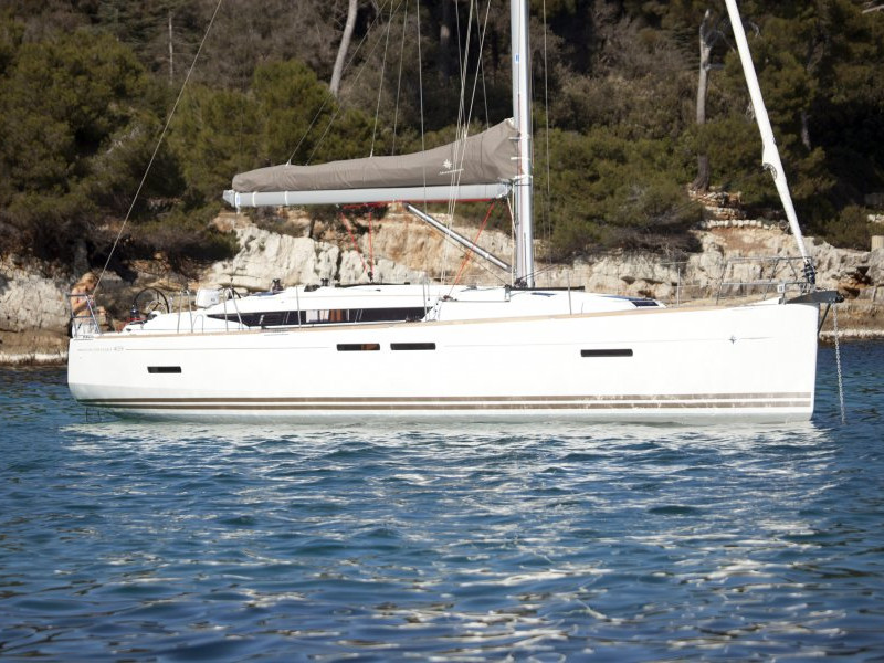 صور Sun Odyssey 409 6