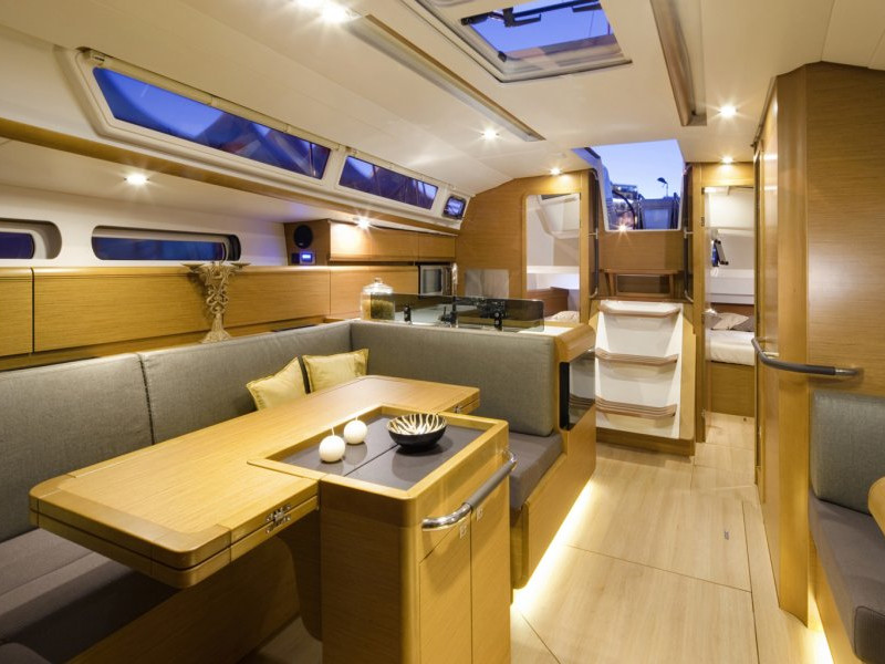 صور Sun Odyssey 409 7