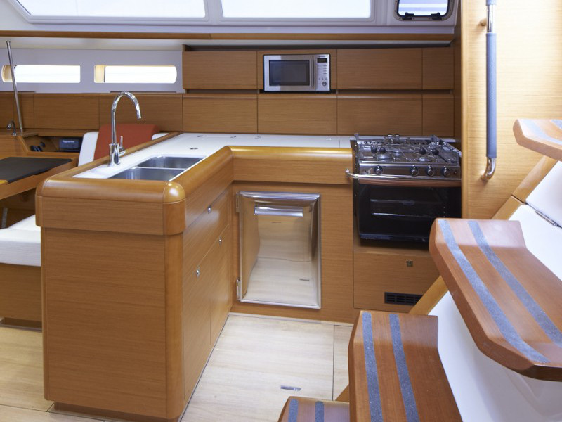 photo Sun Odyssey 469 8