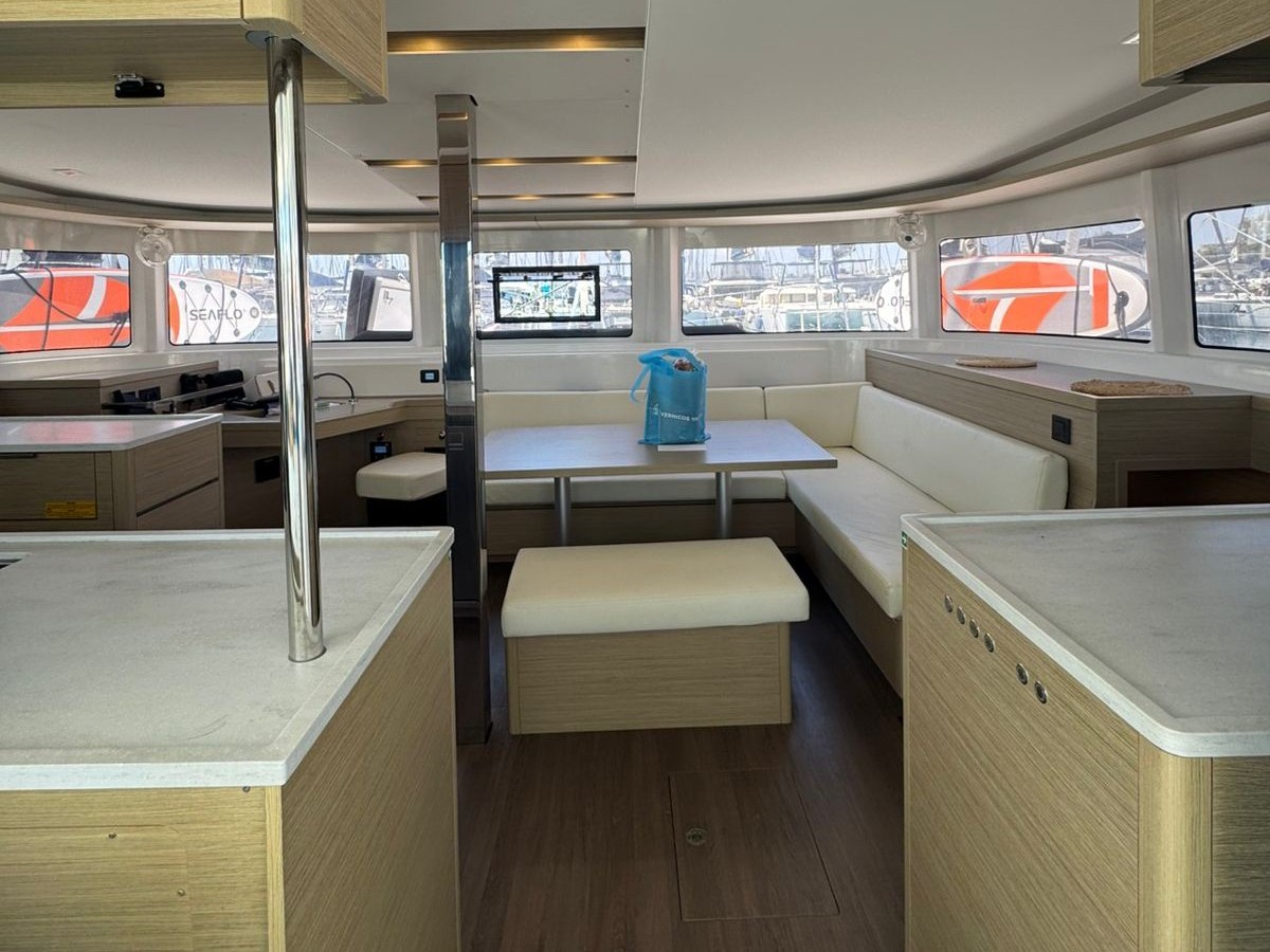 Yacht image 5