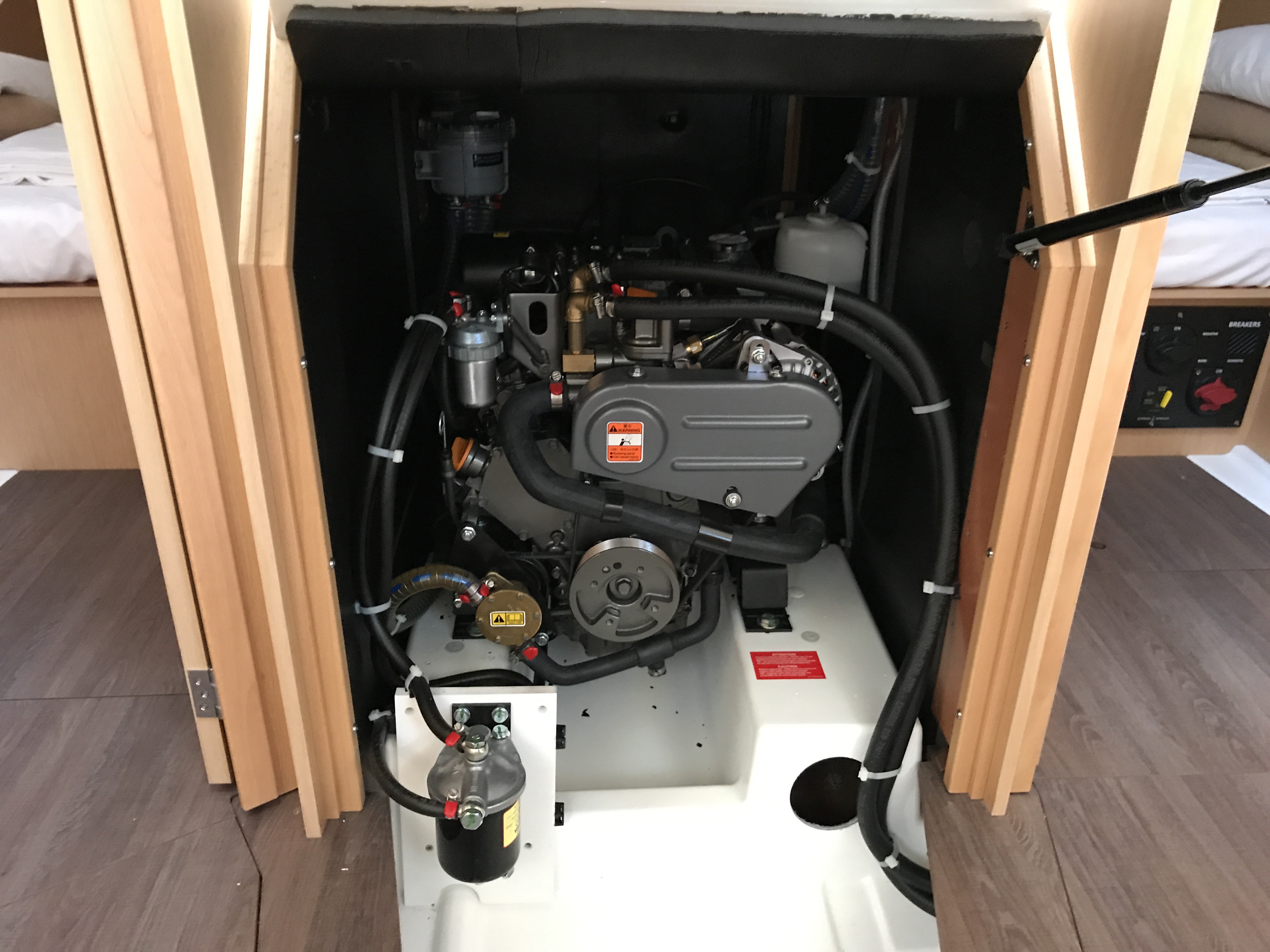 foto Oceanis 38.1 10