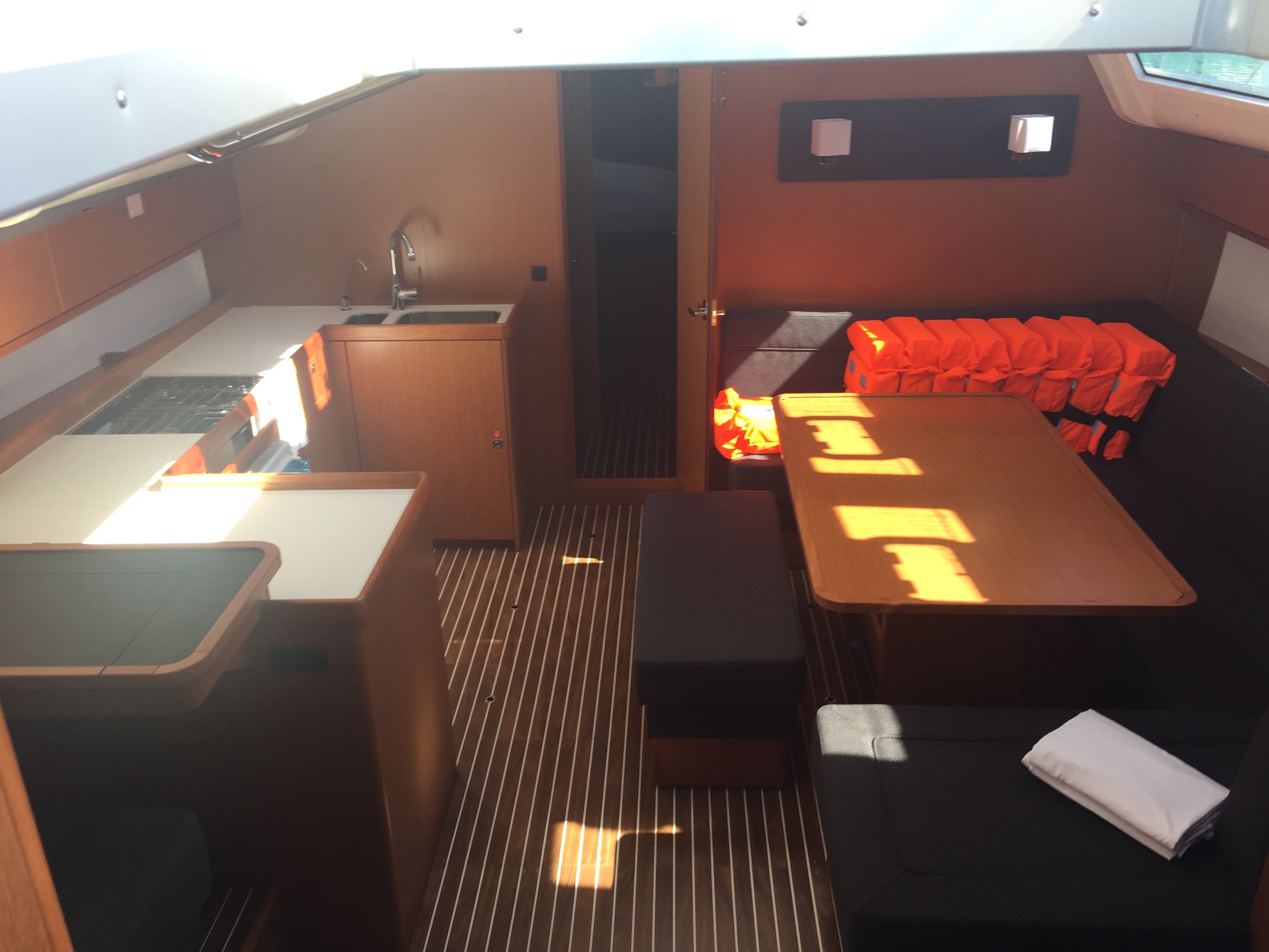 صور Bavaria Cruiser 51 2