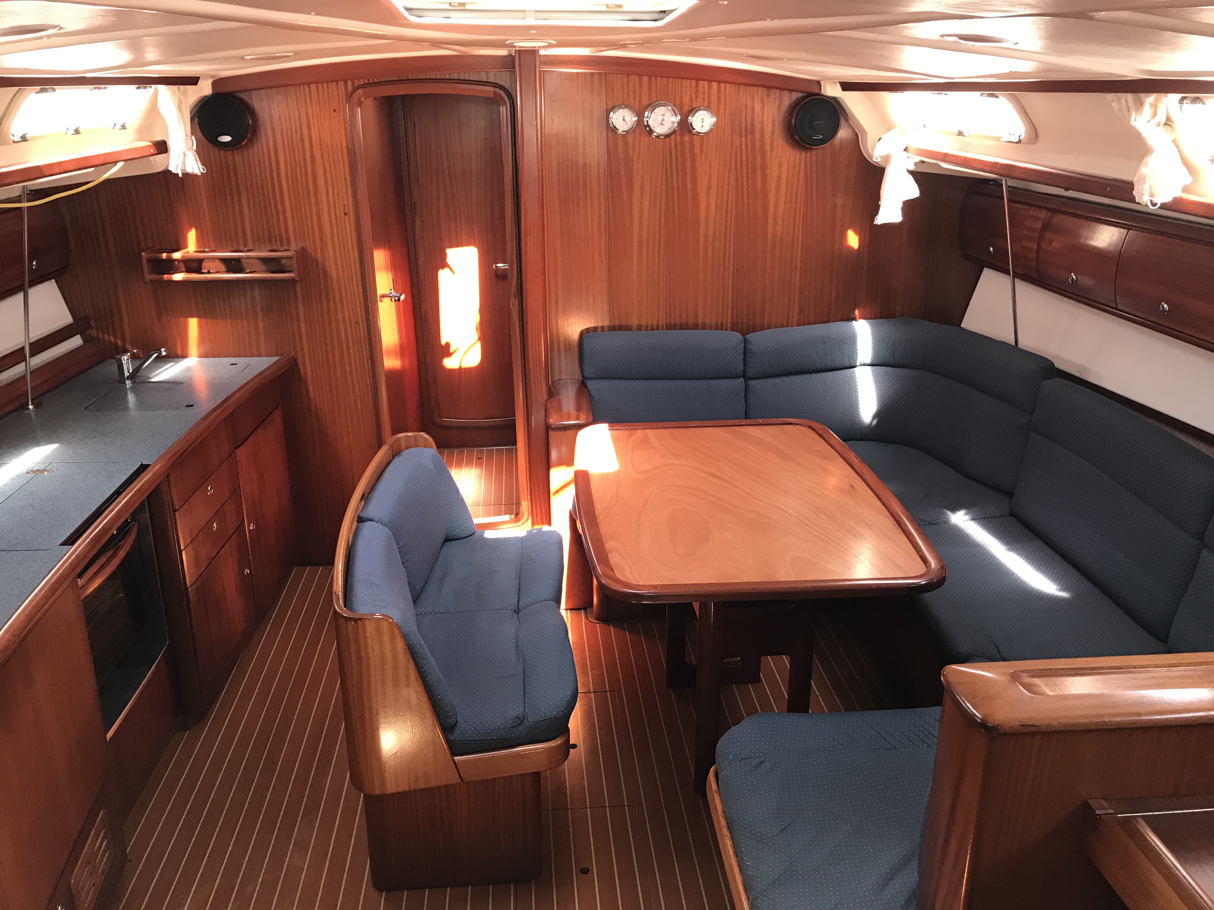 фото Bavaria 44 3