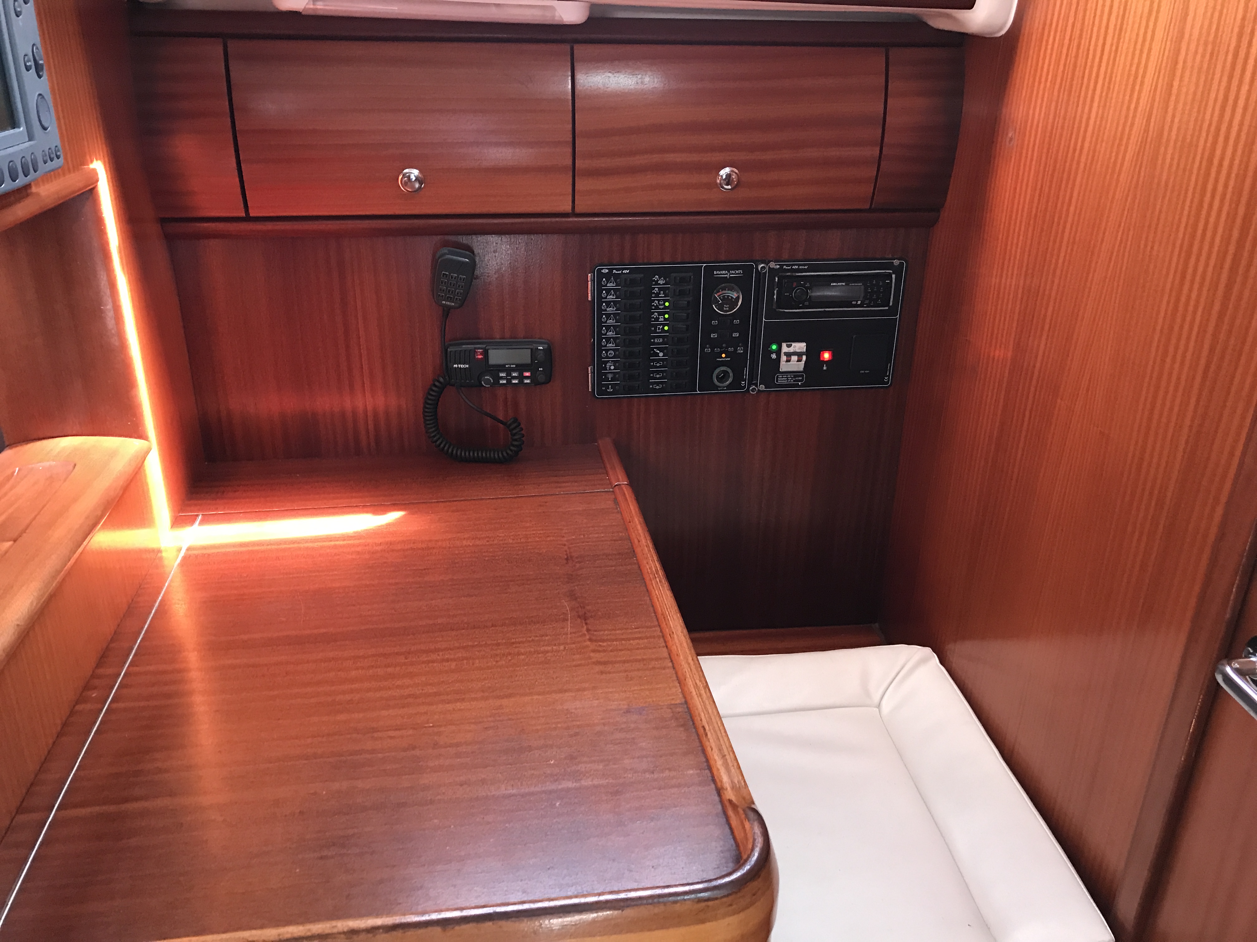 фото Bavaria 44 8