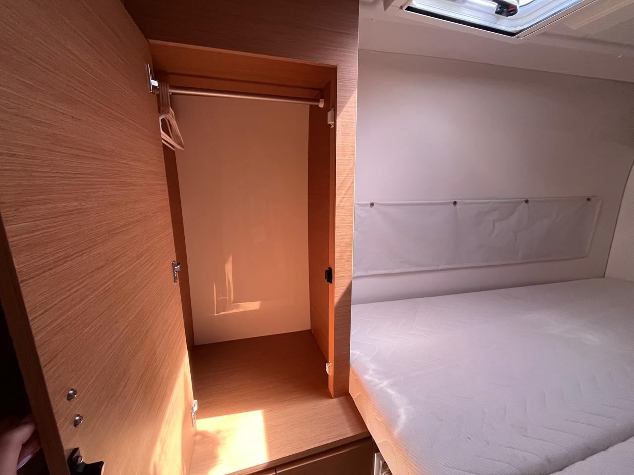 Yacht image 7