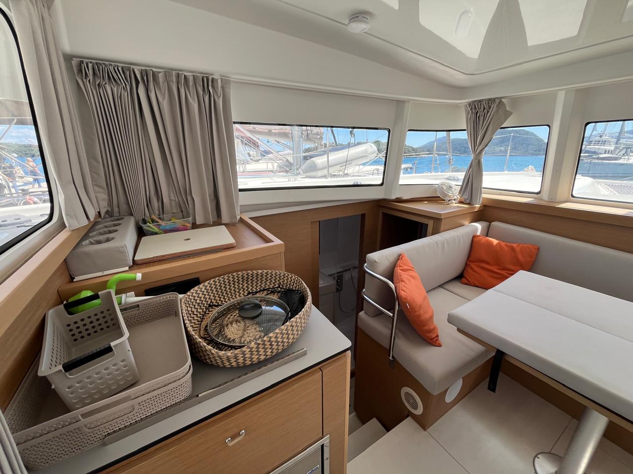 Yacht image 19