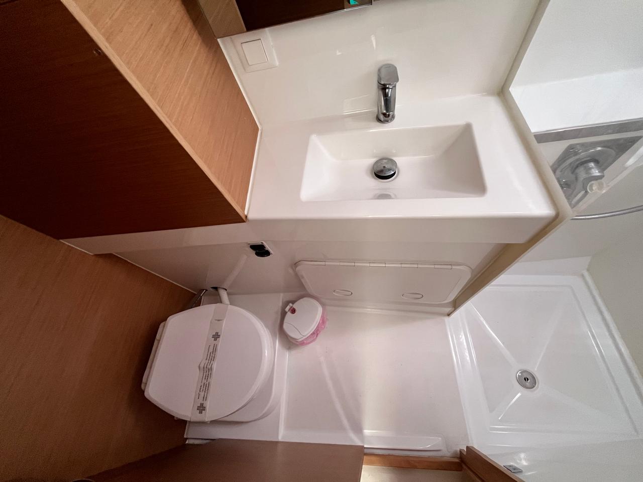 Yacht image 22