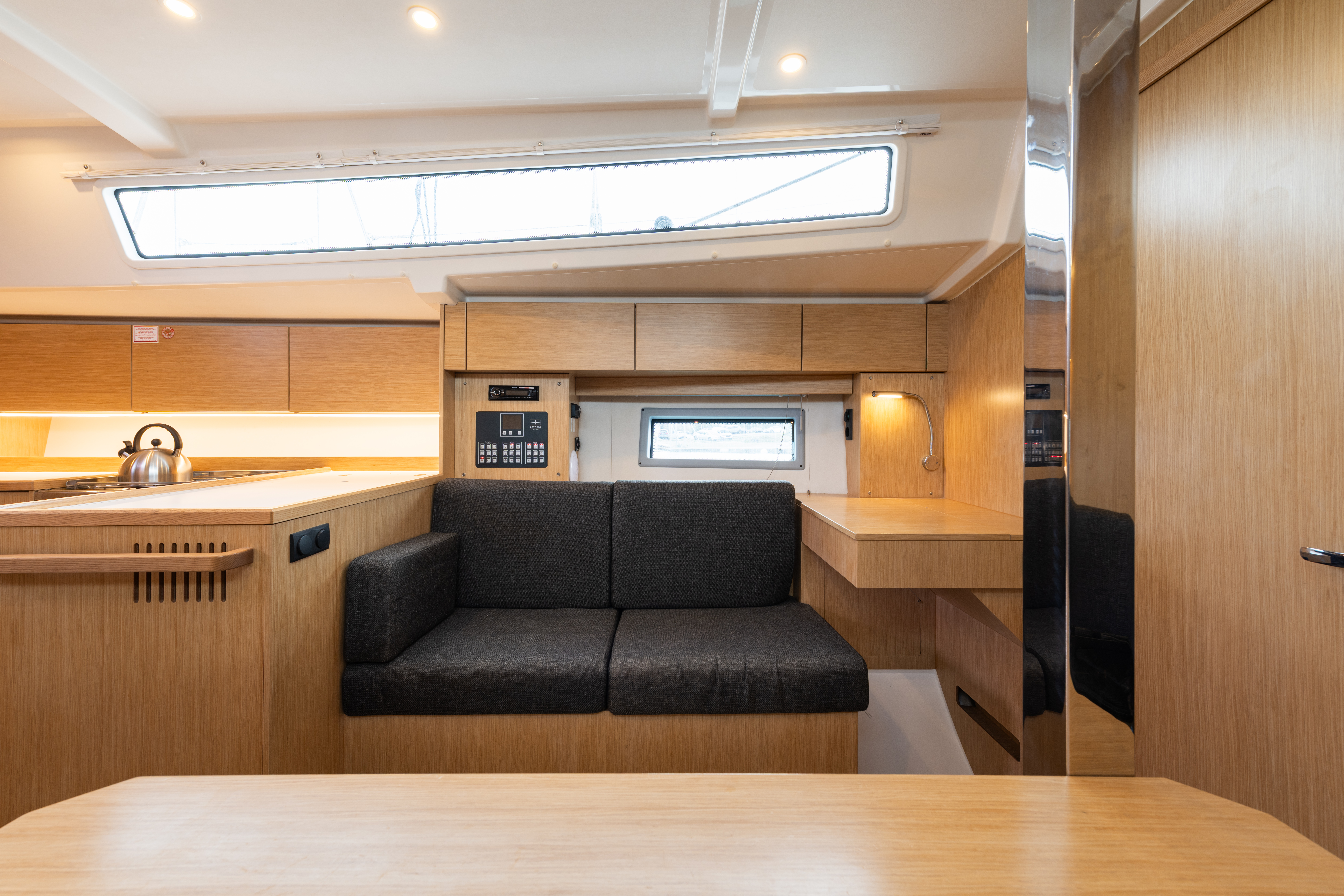 Yacht image 8
