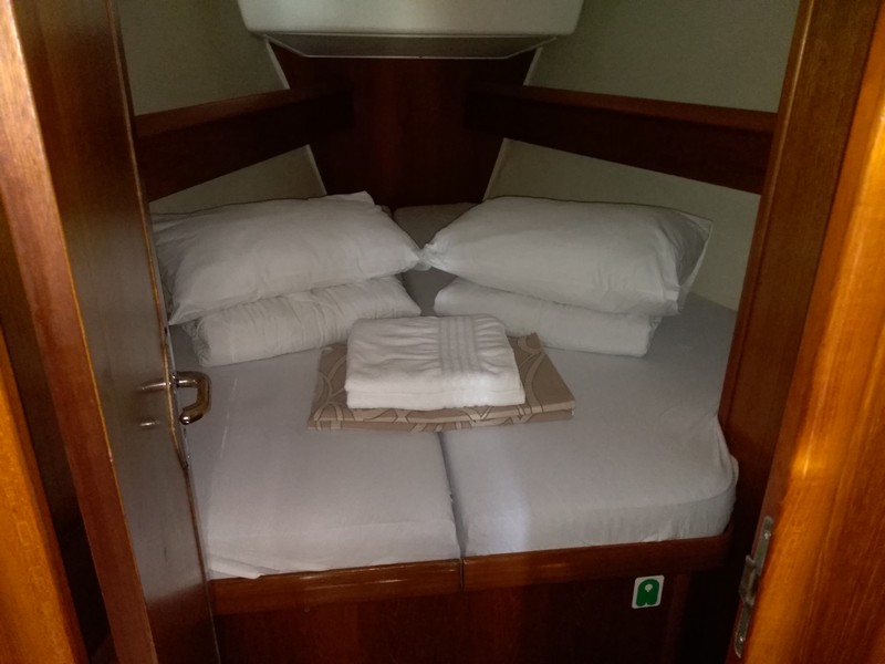 صور Sun Odyssey 43  10